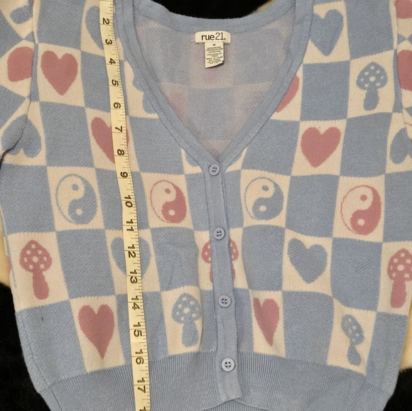 Button Up Checkered Cardigan - Picture 4 of 5